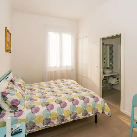 Bed & Breakfast Ramo Rosso Di Paolo Natalini 2*